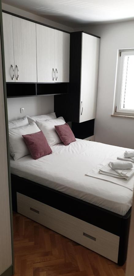 Apartman Petra Makarska Exterior photo